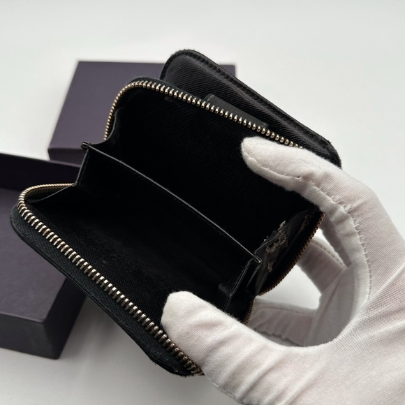 Prada Zip Around Wallet - Picture 10 of 10